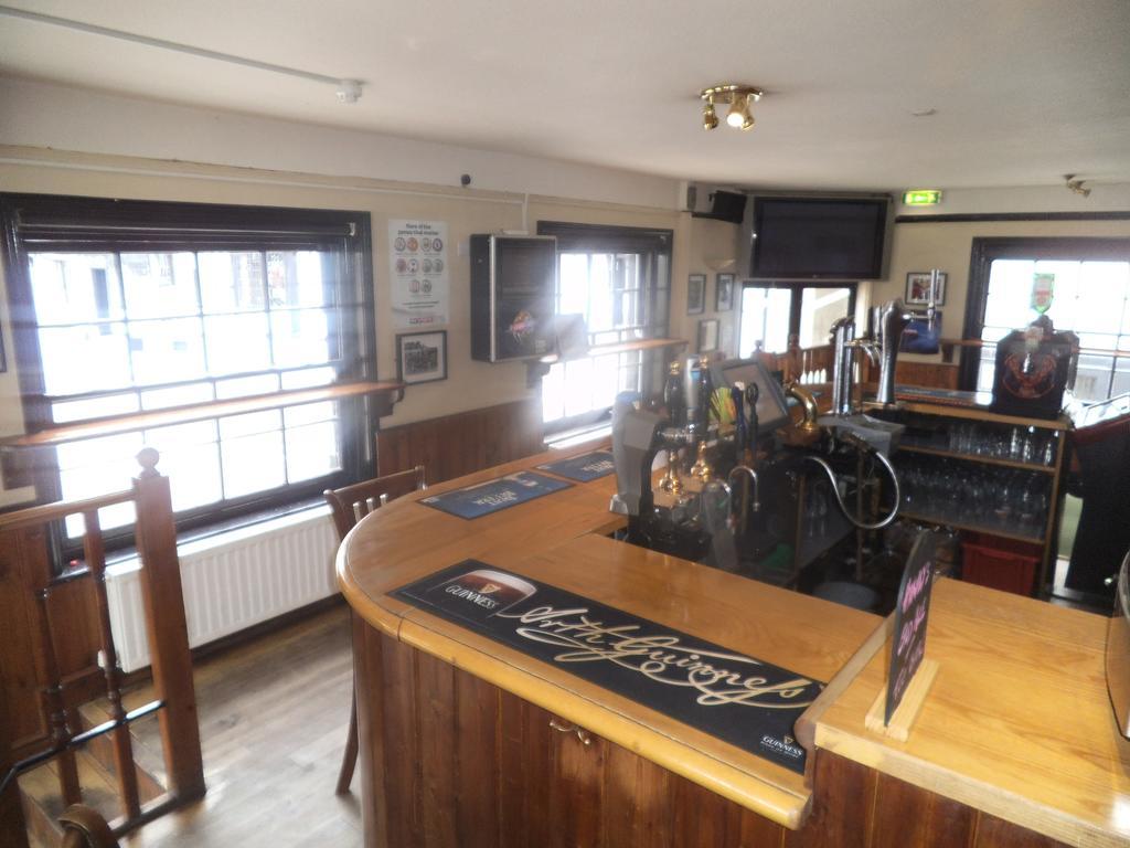 The Swan Inn Midhurst Exterior foto